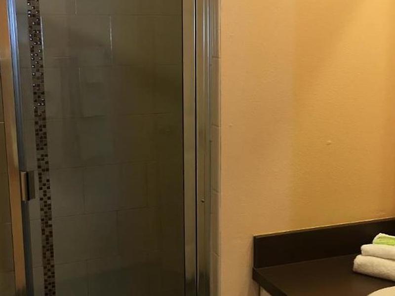 CD4EA39C24F8D3C644C9EB3810E3BE8C