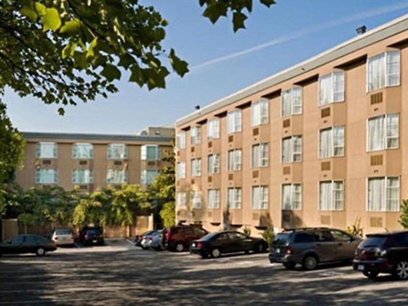 Best Western Plus Vancouver Airport Hotel