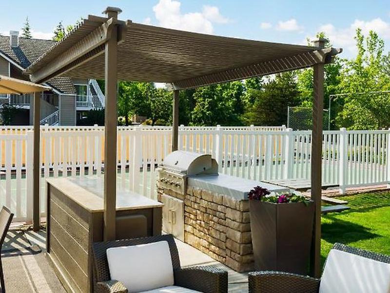 EC0E4F976C42BAF9C8C53844D44FACE9