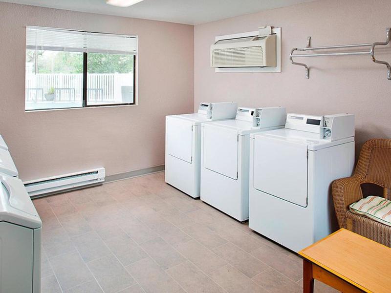 7E79EF3E022E41741D4892783F7AA34F