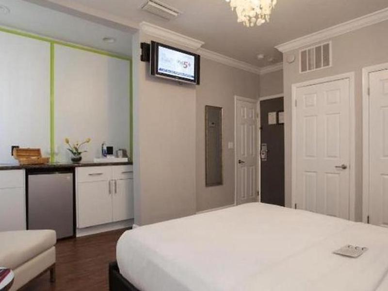 03DE483045767285B50741E6595A6E0D