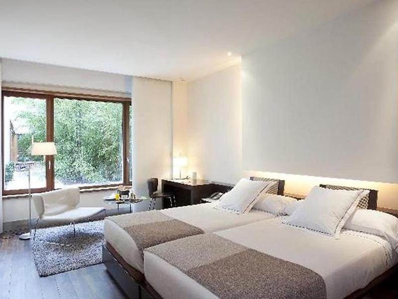 2985D724D07983725ABA2833CF8DDC93