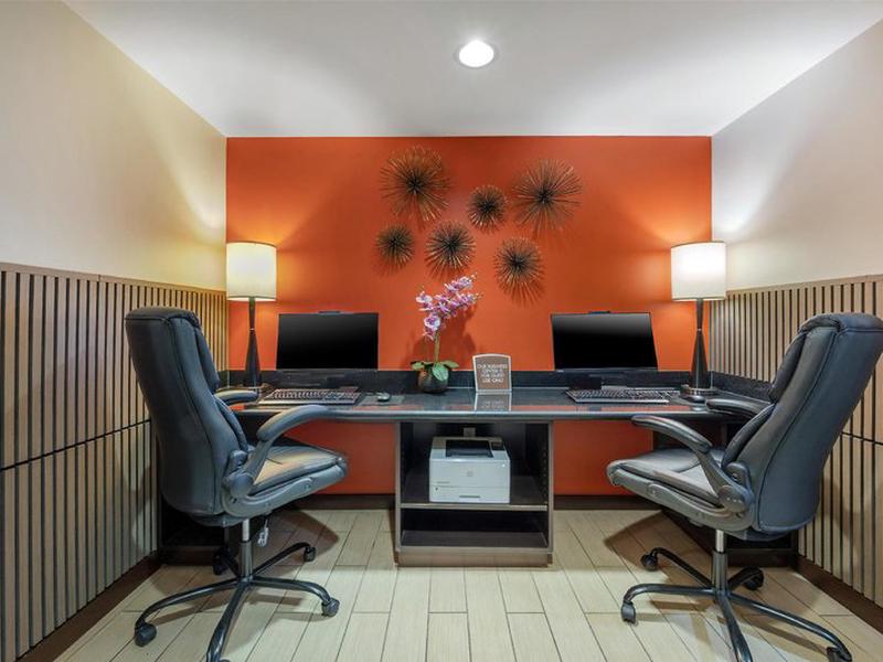 Best Western Plus College Park Hotel