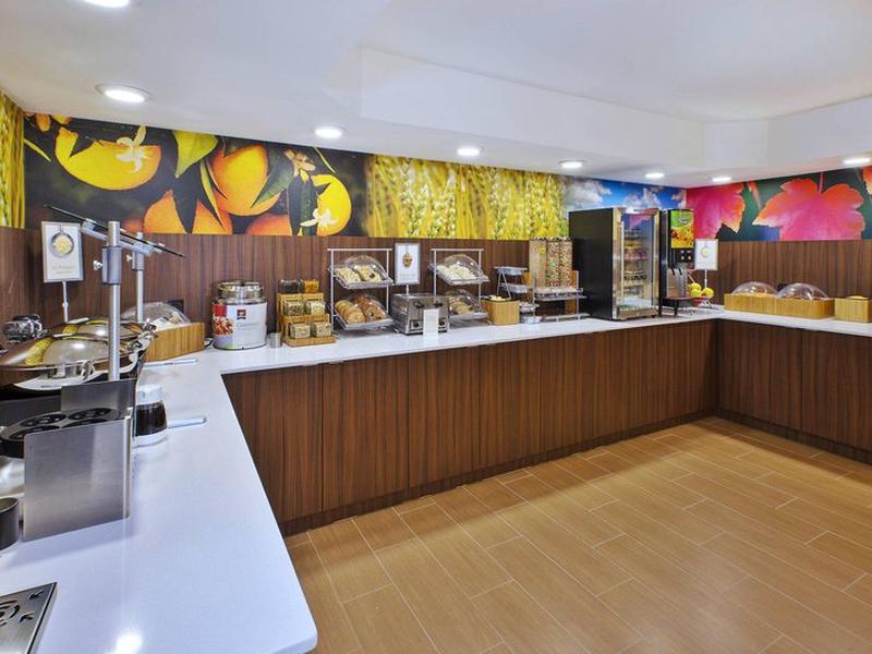 2426EEB0F77179C054DFADA081AB01E9