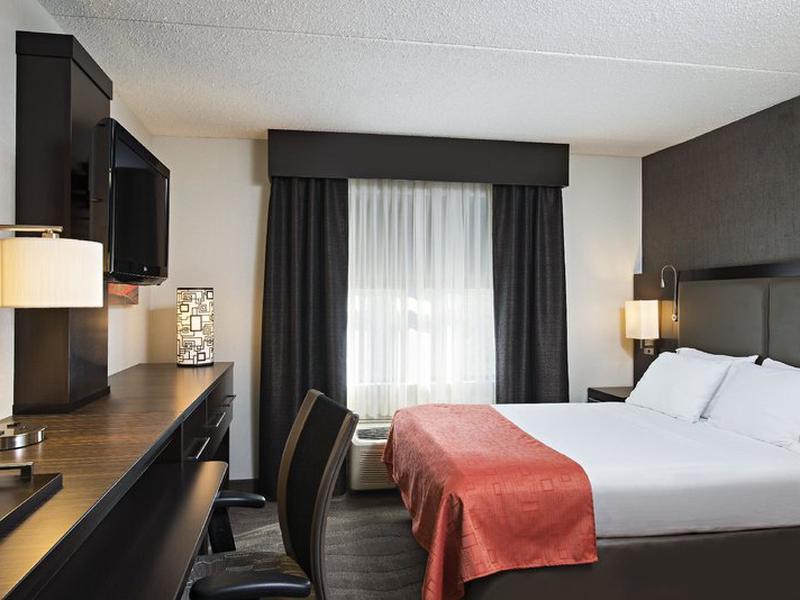 1C37032201637FB13FA366C007740EFC