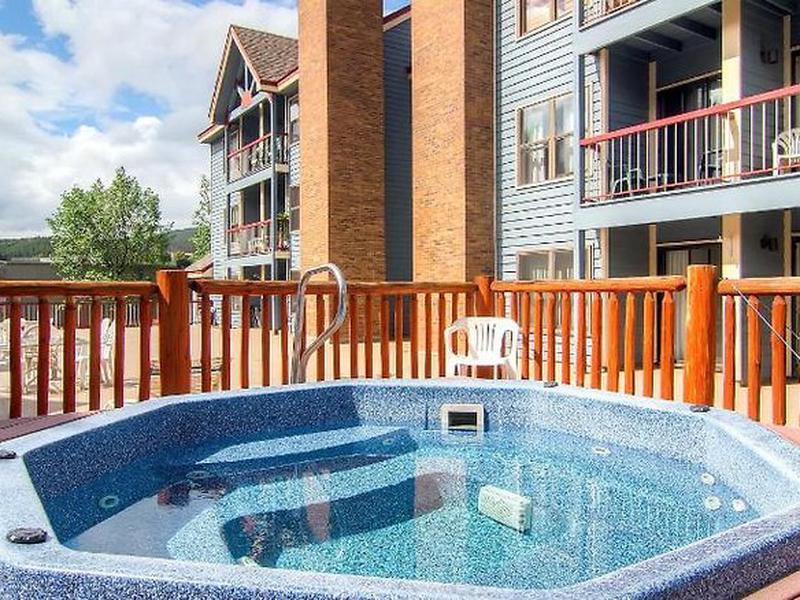 8C1FDF745C683FE837B94686E921CF83