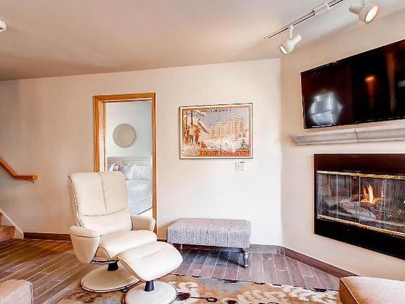 4F4F37AFDBC34B780FD3F86B1E8700ED