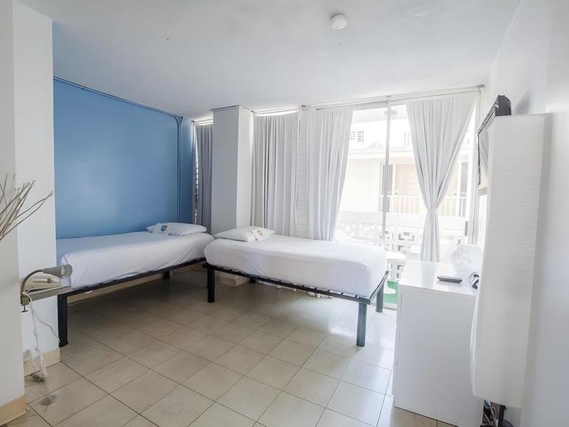 4D7FF444D3AFC1E7CBBF617545C8EF46