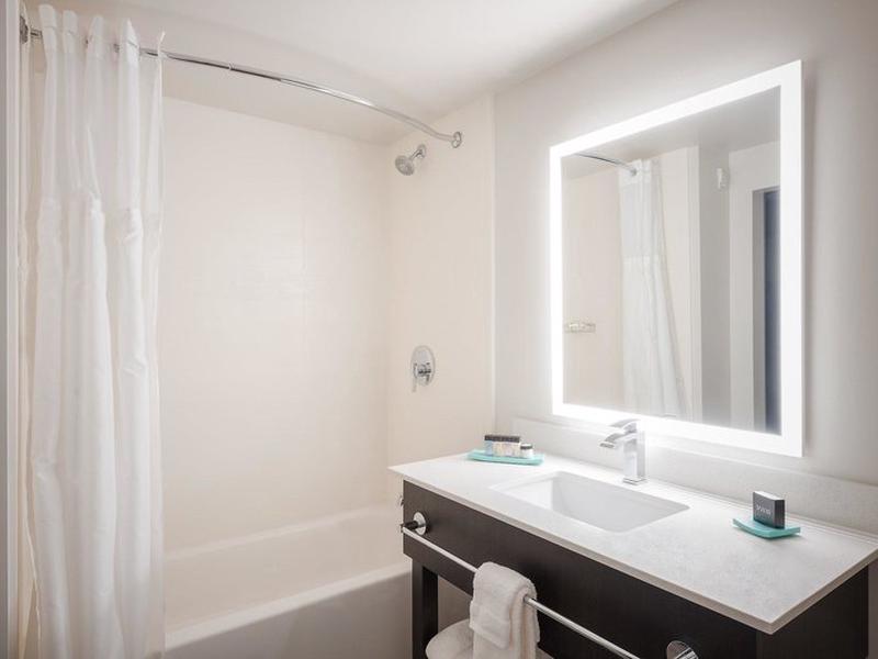 4369FE332B9E450059056069A23AA382