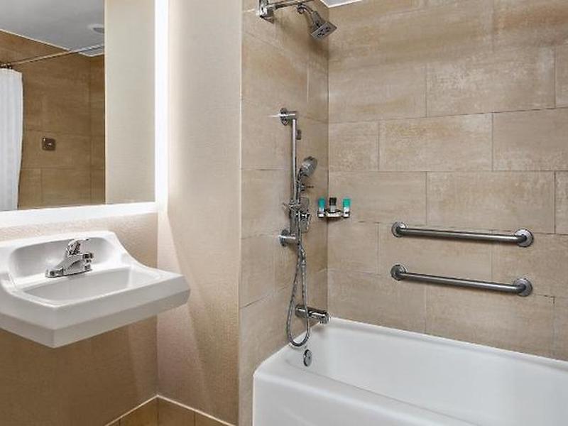 217F06375ADB2946520EC7EECE79BCBA