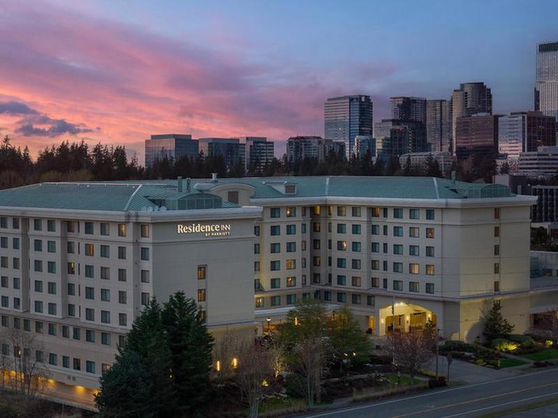 F35EE029316C19A1A52E1680B28DA853