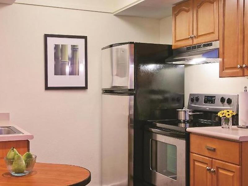 CA1C83BF52E7B74E23DFD9FDF3F0662D