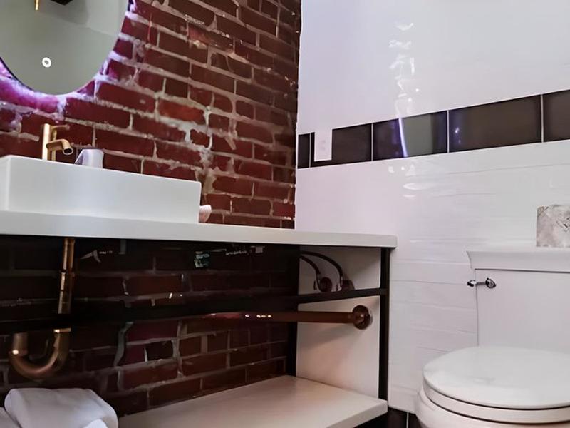 16AB169B421A8E50A21A3F24D4C5283C