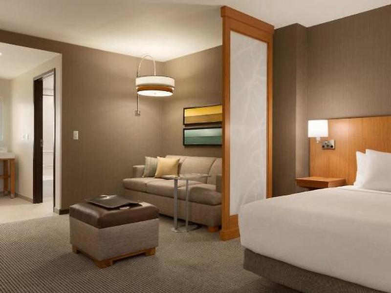 5DB55524C649BF35F5195FAB19532F6B