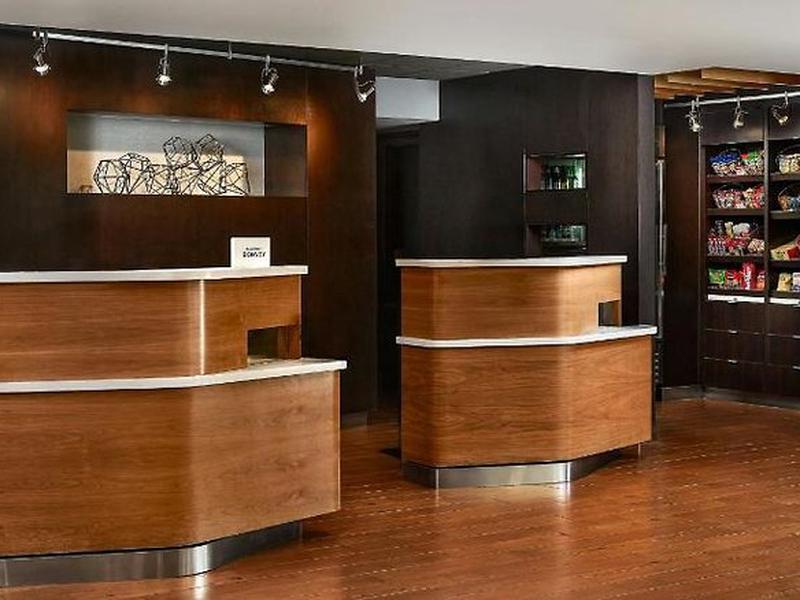 E000CA658088604D3B495A7160776CC9