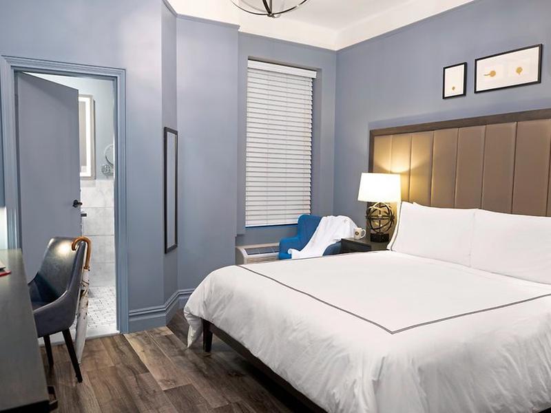 CE5202C256404A639598174D40BDC79B