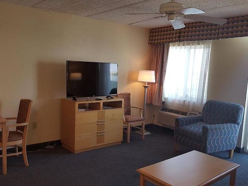 C1CA6D0EEA2B19D1B3F0AA8477DFEBE3