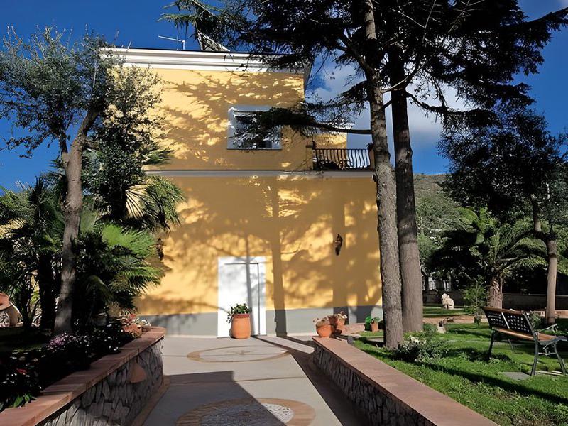 B55959FB458BAFC864D1FE06D71D42AA