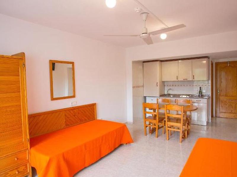 4876E300F00145788CF02BAA4DDC9B7B