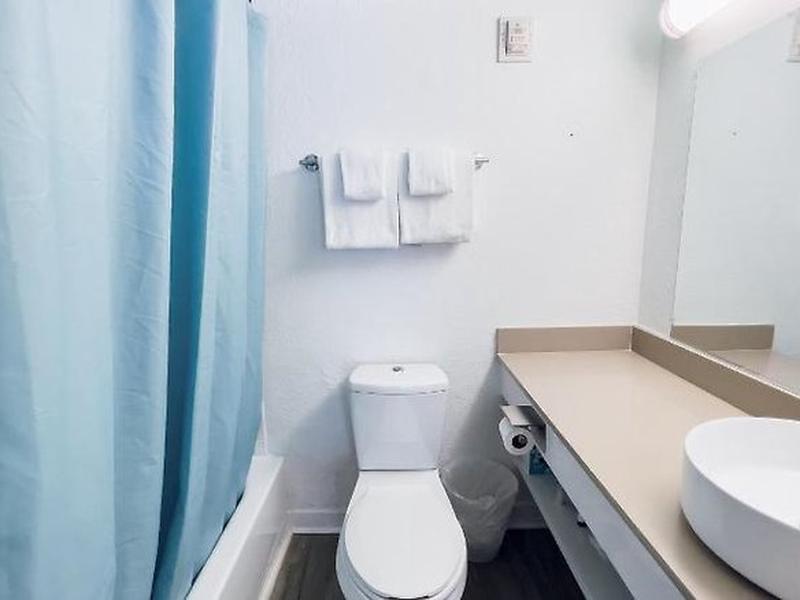 35110CFAA872F7E1A1364777033F6D98