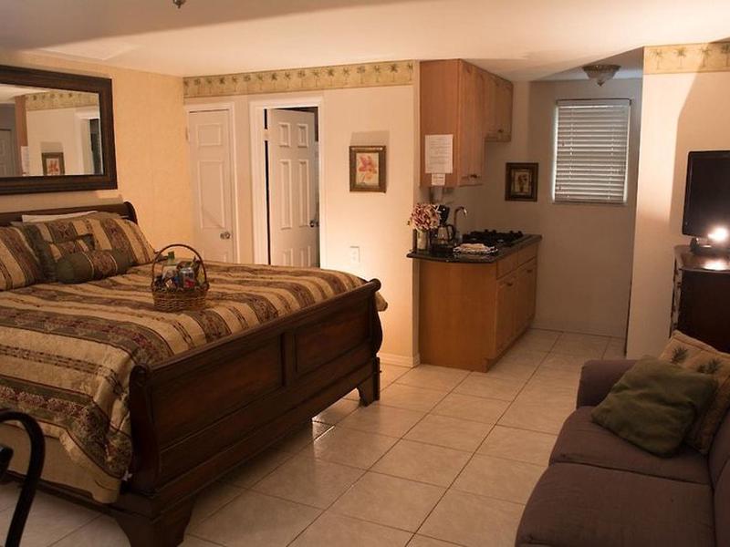 D892102D3E5A3E808017D70817CD44E9