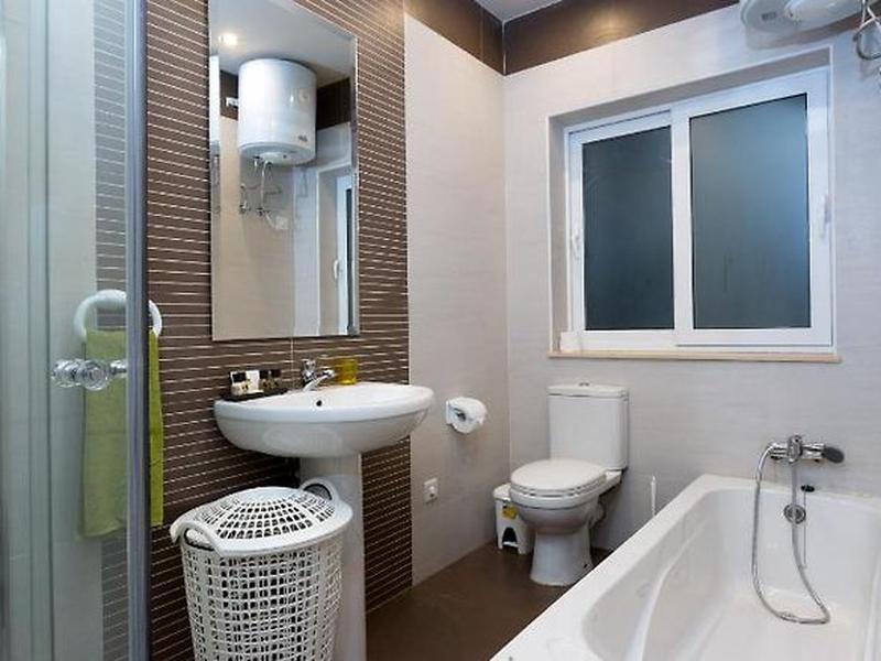 E7B90A40D14AA613CCA1F846FADA490A