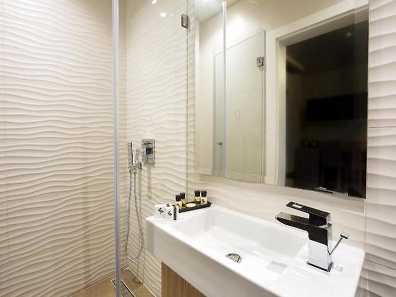 22A20D8749CFE0EB244043D561602EA2