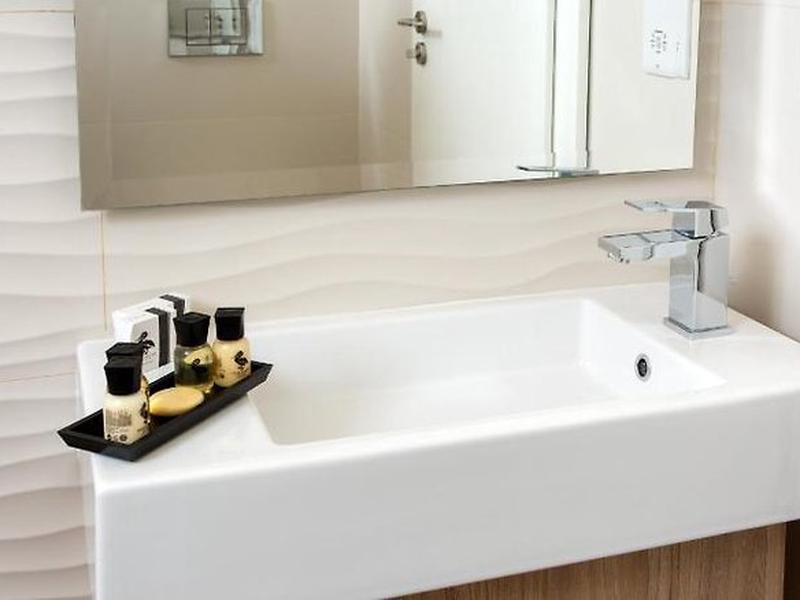 695978C3AB29E13CF1DABDE721F05DC7