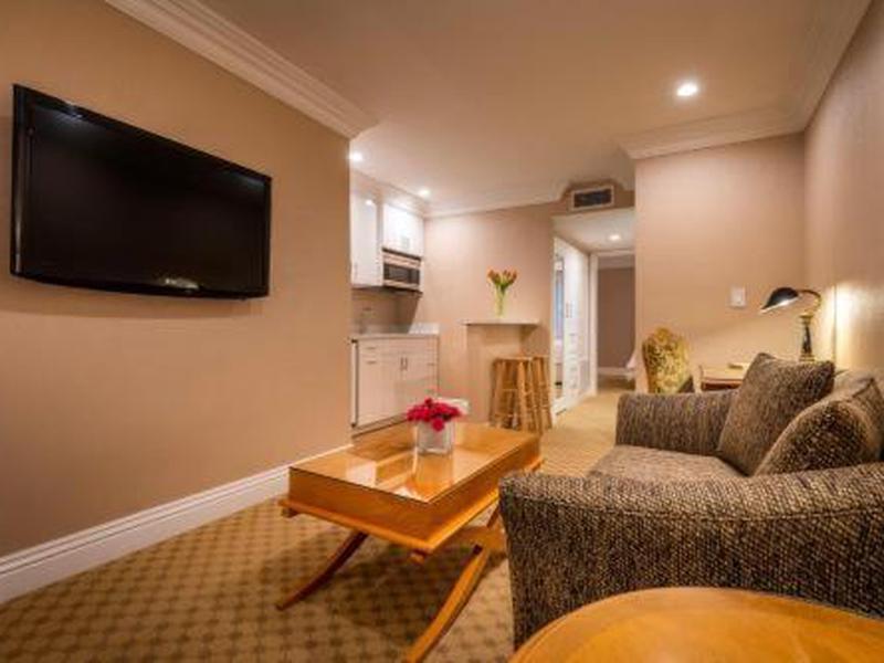 D7996A3F611A70581BC1716E94347729