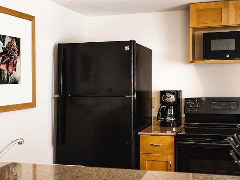 9C8250867E81193A9B2B9E06BC7A723D