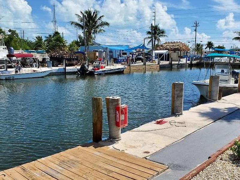 B33E3221AF73DD2A32EC13982E53DF98