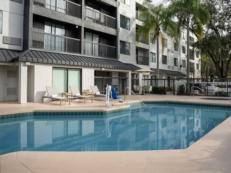 19FE449DB30846746E1953EE62FD2775