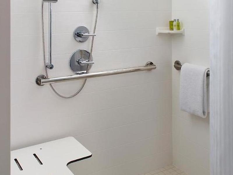 86210CBE63F44F67A9277D4038C26570