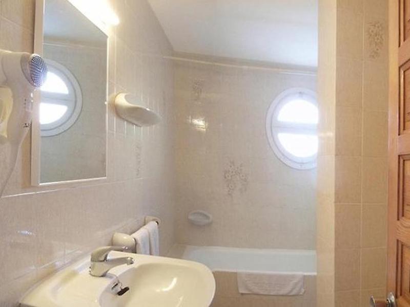 F1D66AF9E021E7E4037429A96978CF6A