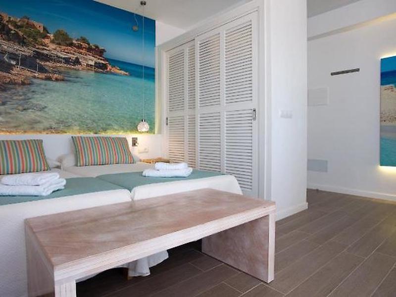 C76CCF8FDD17B92DD90BA5870D410F4B