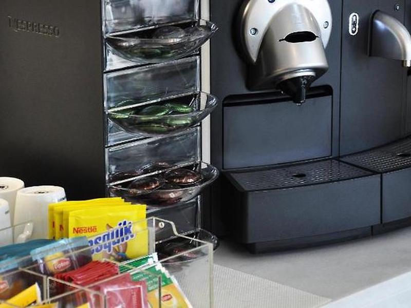 C24D2E394E065F9AF54E2F9D9D6E0ED0