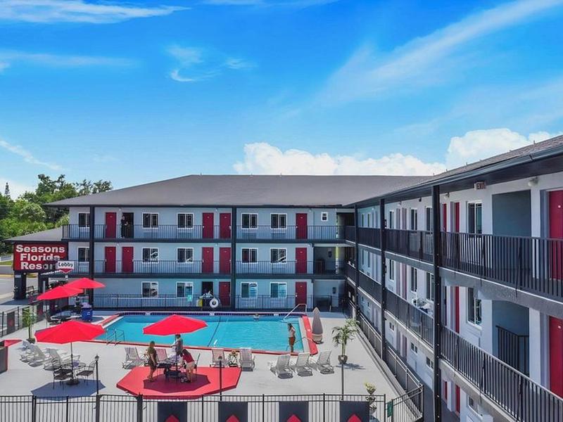 81CDEBDAA4BBC1A37B4D048009F48FB3