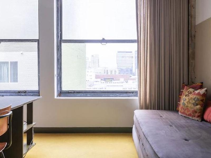 23DFAB2E479808F5599269419D4529E7