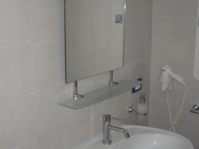 406600CDEC3E271F0EFBE3A66B2596EC