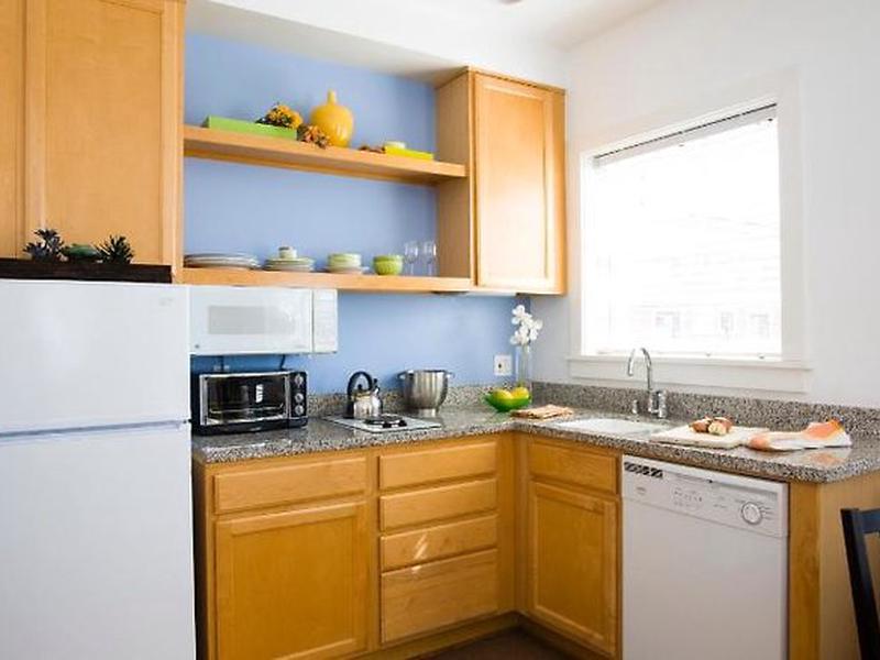 B6D6C0D3CC4D94AF08C79D6597C78352