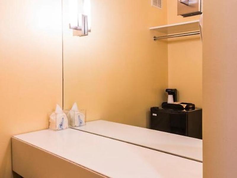 830CF206A51704C90F6DB4ED665FFCC9