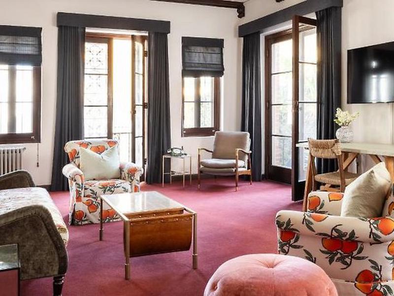 E373EDDCB4A6A8FABC939C0B230E26BE