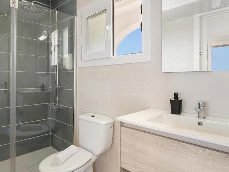 EB2A80930F6232756B7D1B51CC7C4756