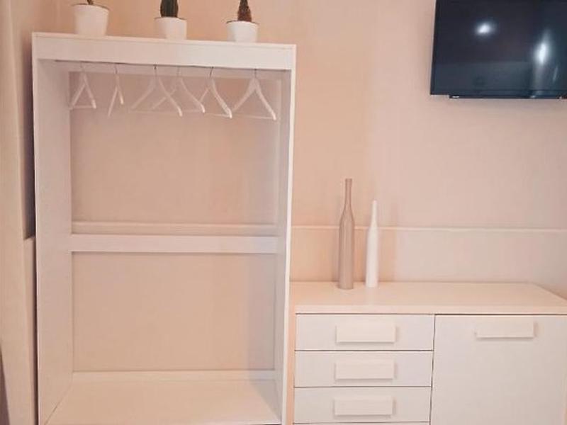 3C9FF6B8C6A4A25AC5A5EC124FC043F2