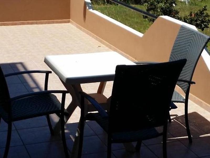 4196DA0C46CD94C0D6B37C82013E8E1D