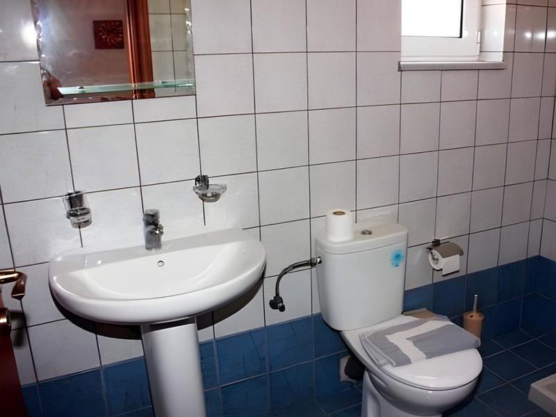 59358B5CDA3B1956F9AF04AB7AF1B609