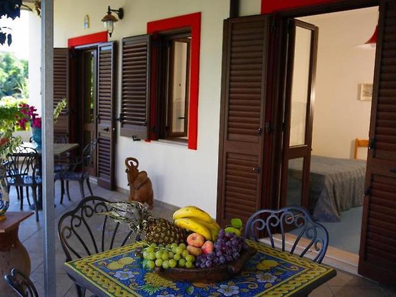 05447A1DF25263E2B8680AD1B7D3D2CC