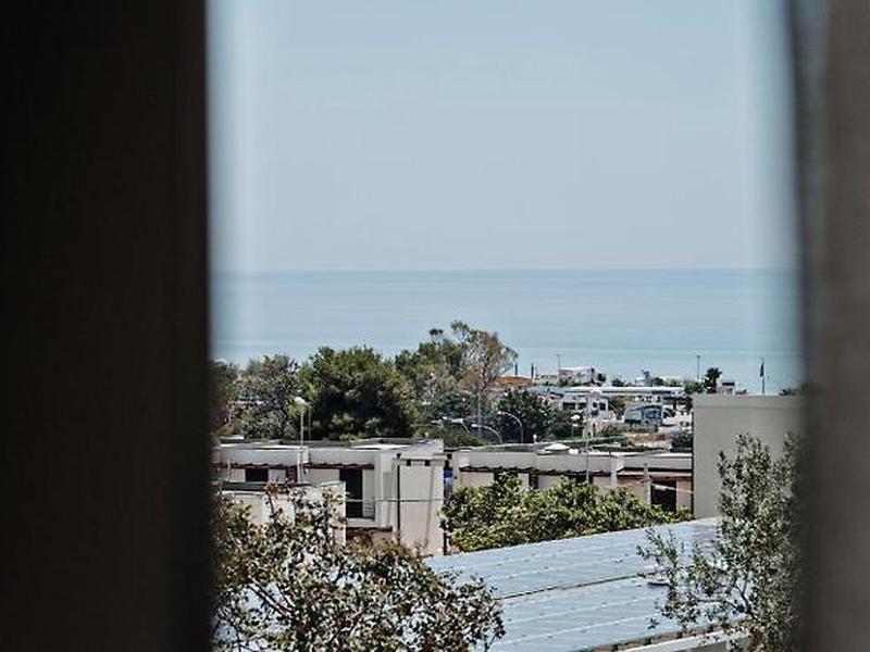 E971EF3F0A03E2DDDD4F8799AD266928