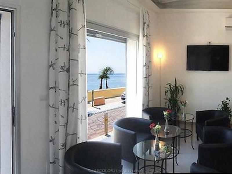 6049A6570DD51917A2D20B19DB68A556