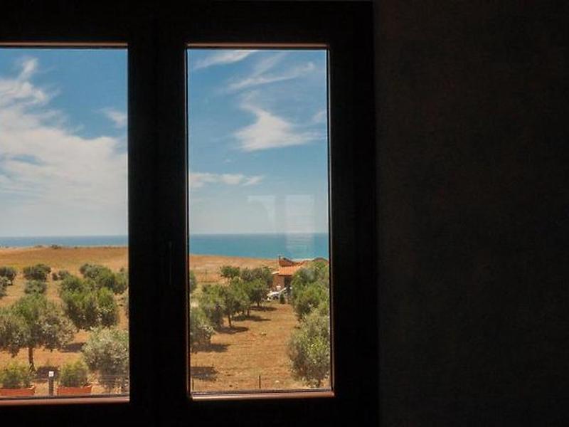 10EA27CB7B23D53B81335C1607BE4E95